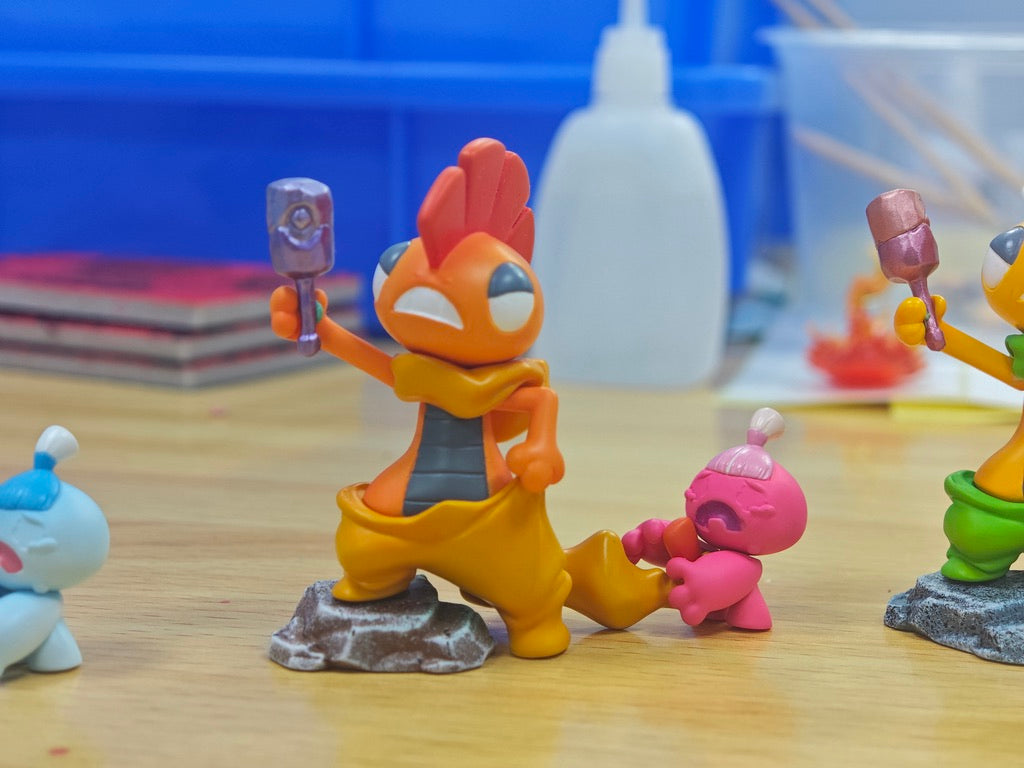 [PREORDER] 1/20 Scale World Figure [ZOO] - Scrafty & Tinkatink