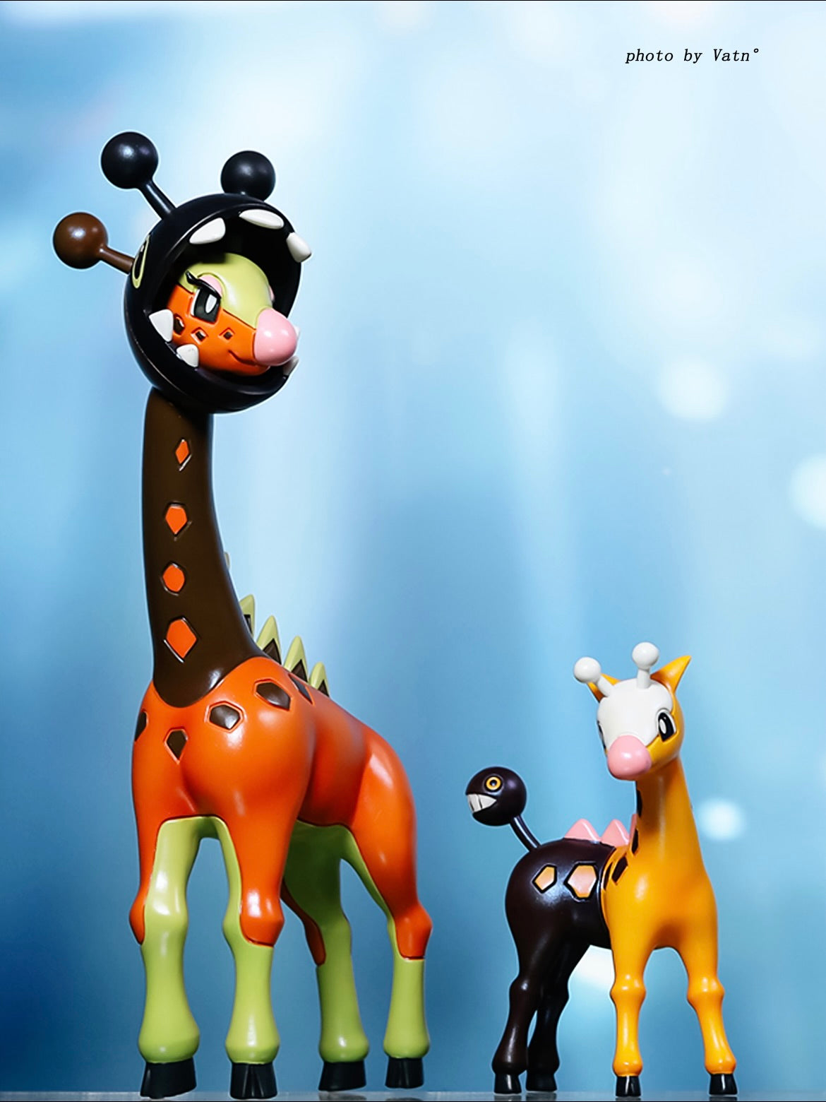 [IN STOCK] 1/20 Scale World Figure [T1] - Girafarig & Farigiraf