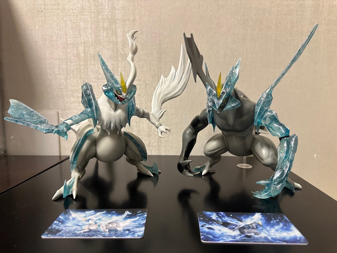 [IN STOCK] 1/20 Scale World Figure [WONDER] - Black Kyurem & White Kyurem