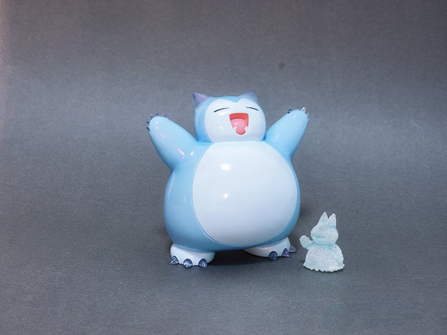[IN STOCK] 1/20 Scale World Figure [PALLET TOWN] - Snorlax & Munchlax