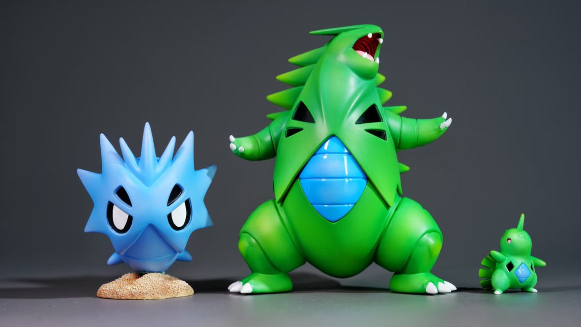 [PREORDER] 1/20 Scale World Figure [MN] - Larvitar & Pupitar & Tyranitar
