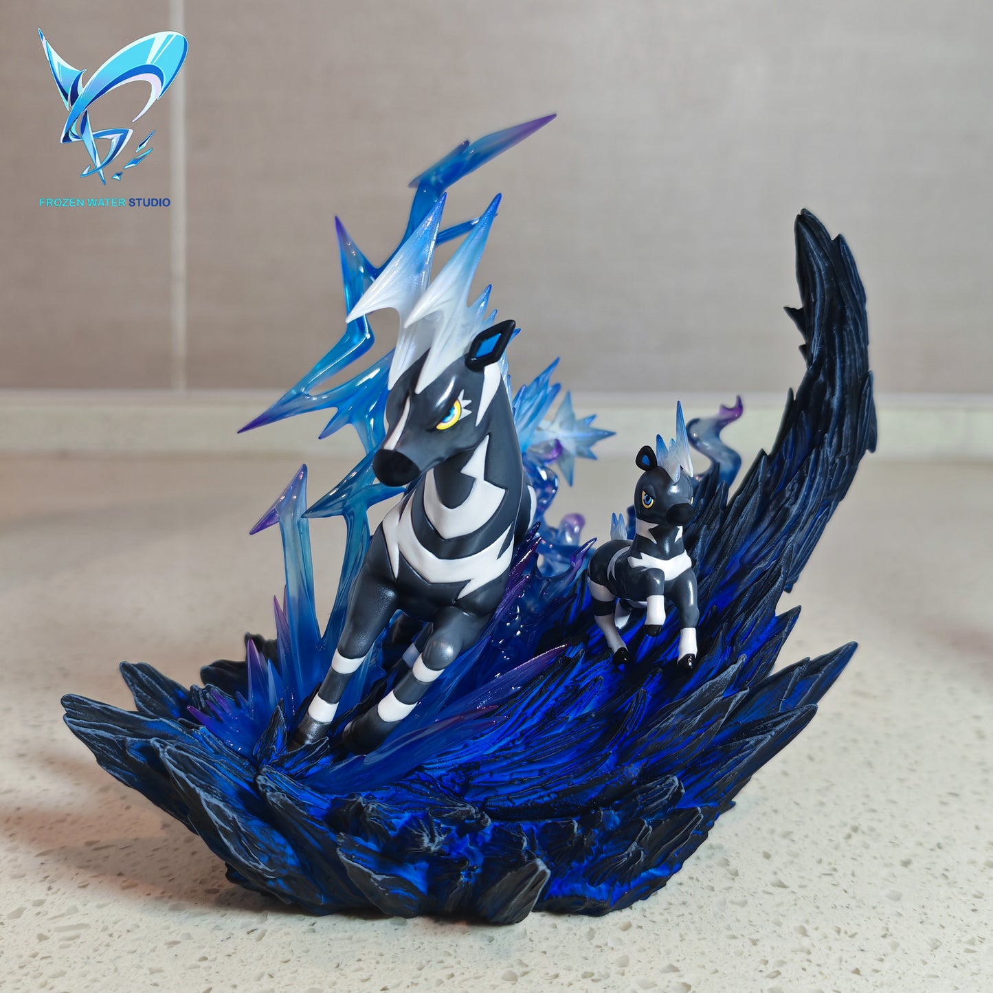 [PREORDER] 1/20 Scale World Figure [FROZEN WATER] - Blitzle & Zebstrika