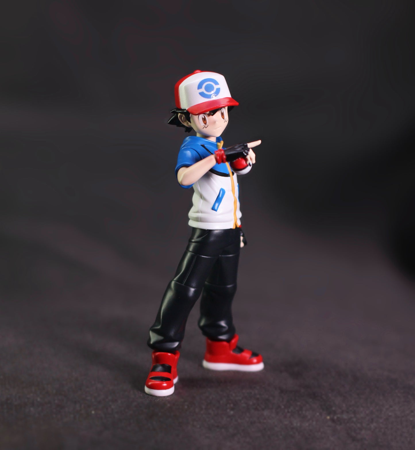 [PREORDER] 1/20 Scale World Figure [CHILDHOOD] - Ash Ketchum (BW)