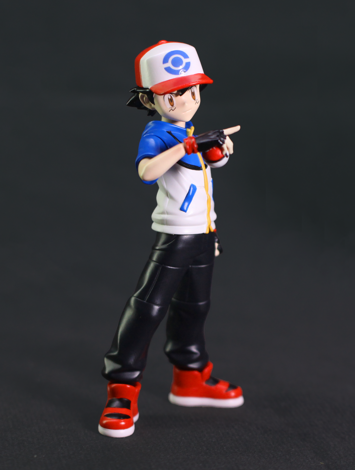 [PREORDER] 1/20 Scale World Figure [CHILDHOOD] - Ash Ketchum (BW)