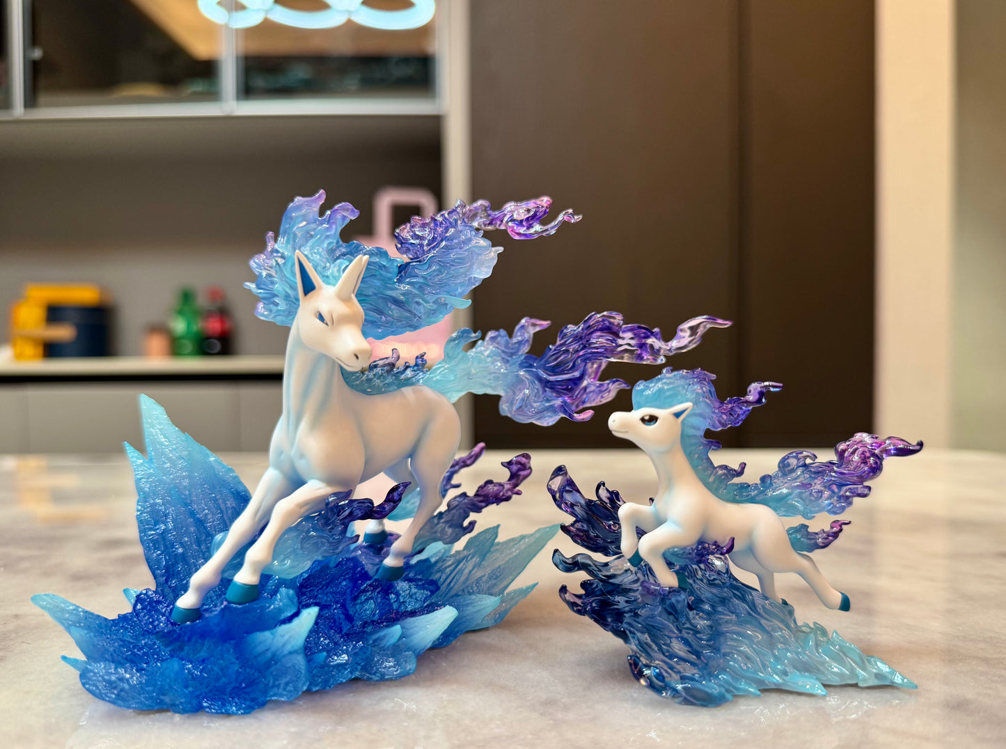 [IN STOCK] 1/20 Scale World Figure [PALLET TOWN] - Ponyta & Rapidash