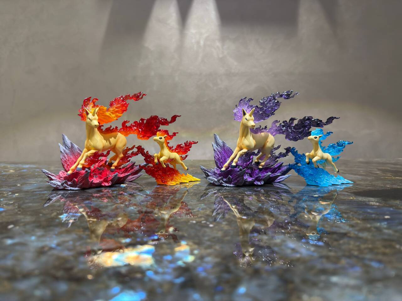 [IN STOCK] 1/20 Scale World Figure [PALLET TOWN] - Ponyta & Rapidash