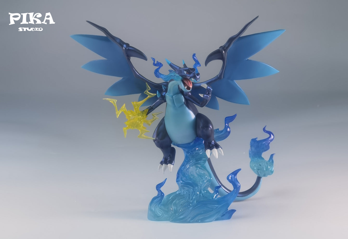 [IN STOCK] 1/20 Scale World Figure [PIKA] - Mega Charizard X