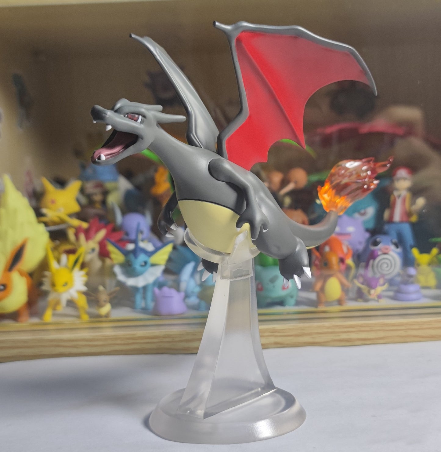 [IN STOCK] 1/20 Scale World Figure [RX] - Charizard