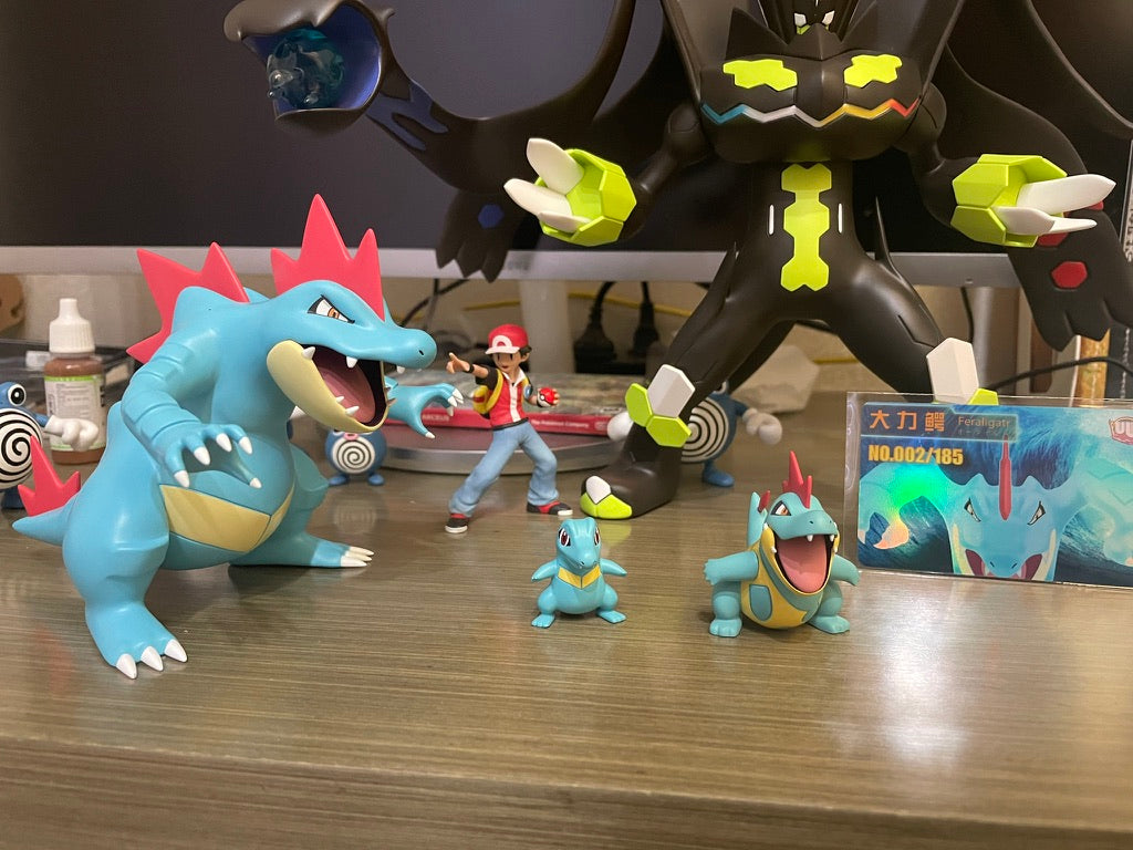 [IN STOCK] 1/20 Scale World Figure [UU] - Totodile & Croconaw & Feraligatr