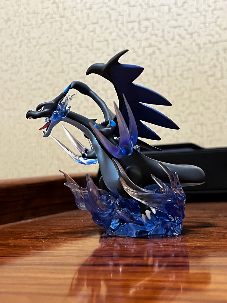 [IN STOCK] 1/20 Scale World Figure [KING] - Mega Charizard X