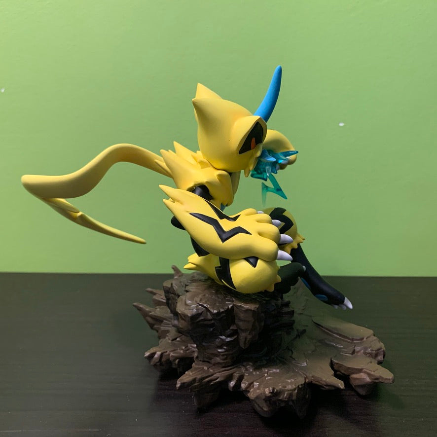 [EN STOCK] Figurine / Statue Pokemon - Zeraora