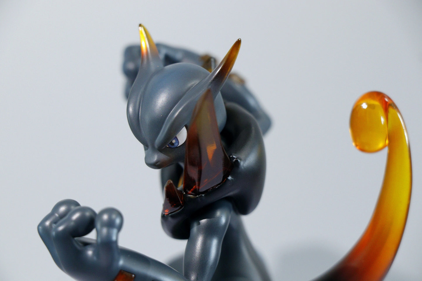 [IN STOCK] 1/20 Scale World Figure [ACE] - Mega Mewtwo X
