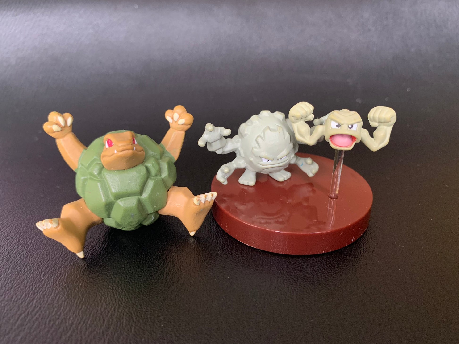 Figurine Tomy Zukan 1/40 - Racaillou & Gravalanch & Grolem – POKÉ GALERIE