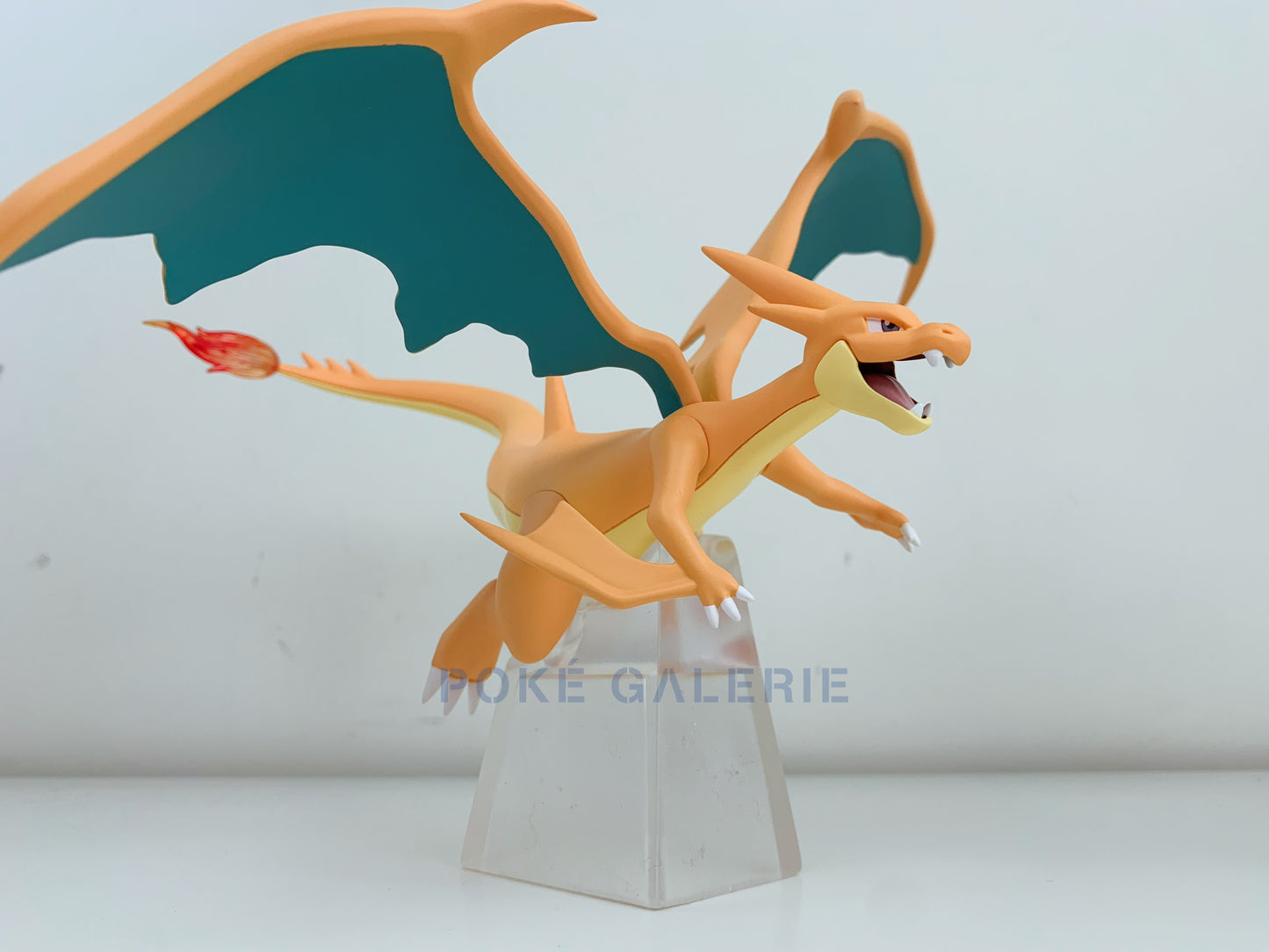 [IN STOCK] 1/20 Scale World Figure [BF] - Mega Charizard X&Y