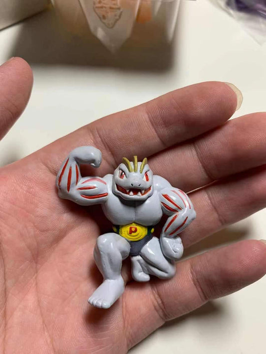 Figurine Tomy CGTSJ - Machopeur
