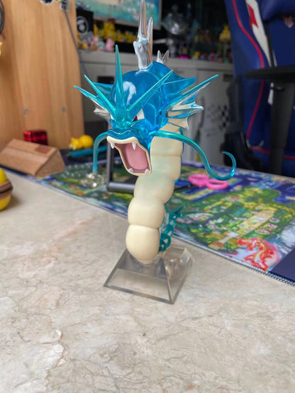 [IN STOCK] Figurine 1/20 Scale World [KING] - Clear Gyarados