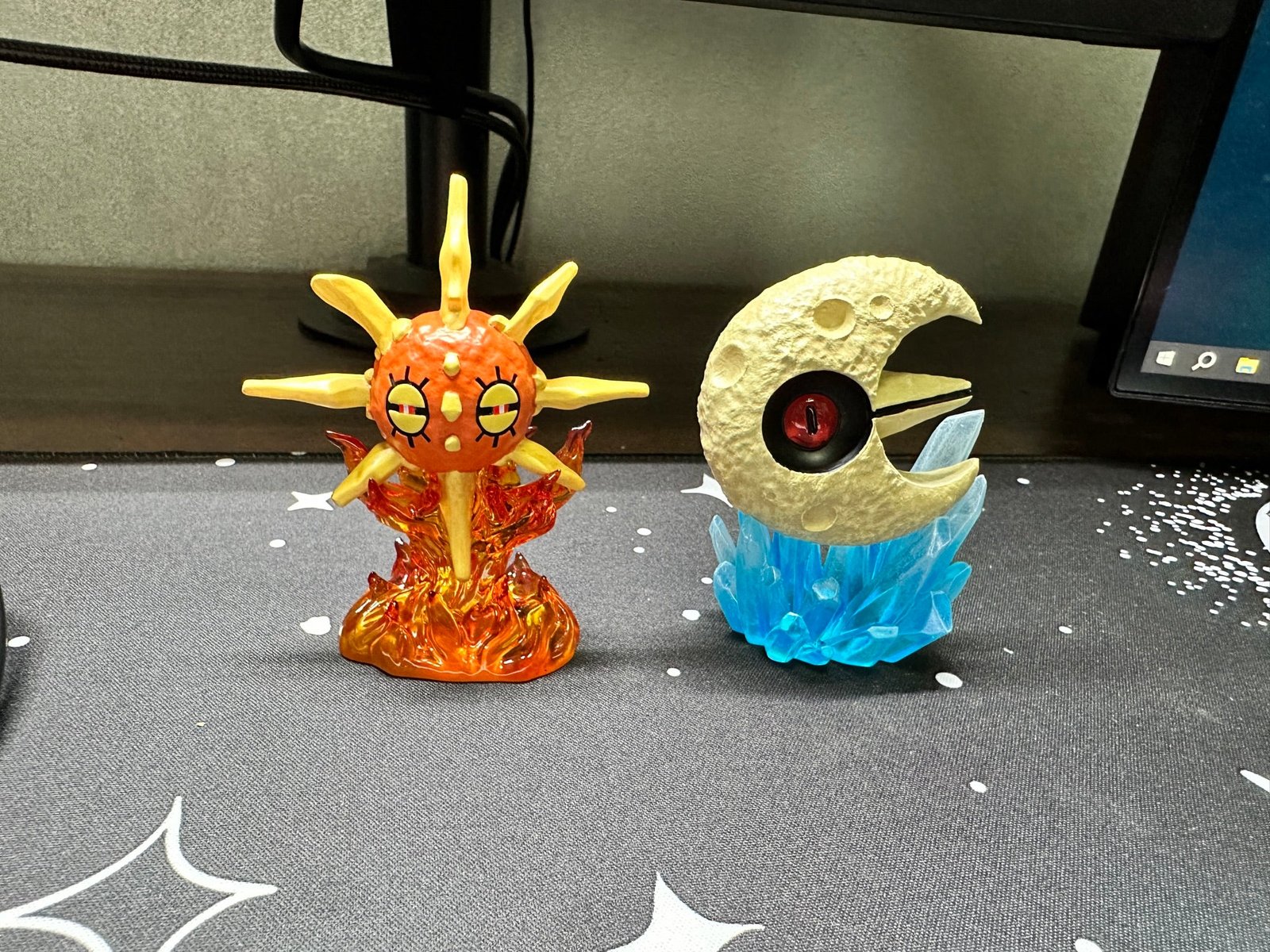 Caught an evil Solrock. : r/pokemongo, image size:1600x1200